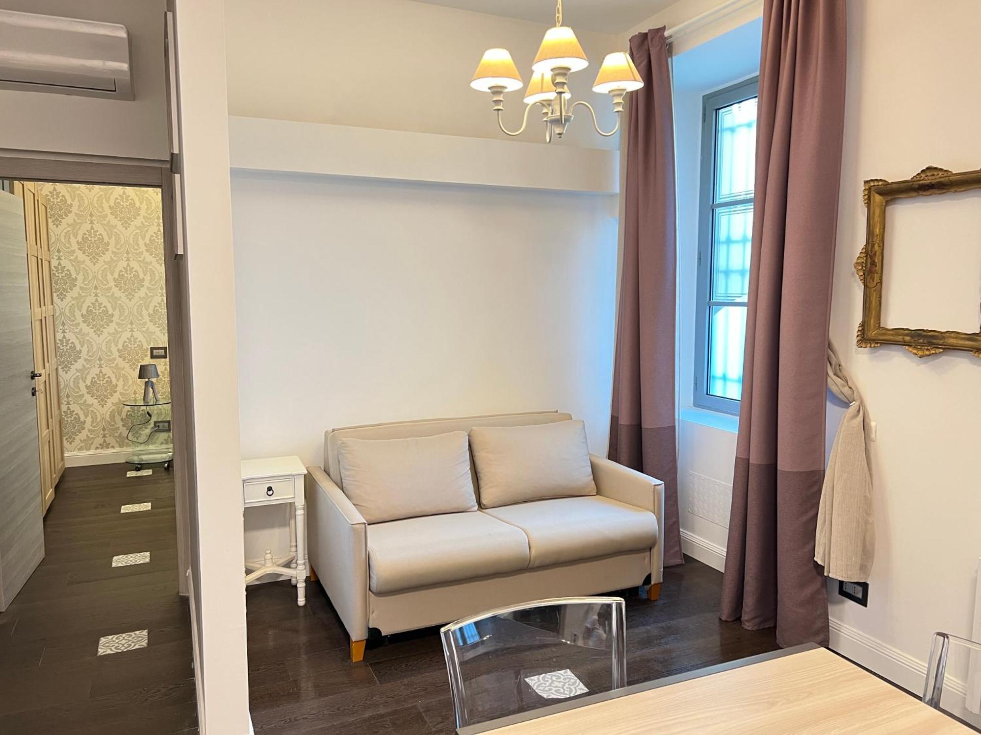 Residence Diaz โกโม ภายนอก รูปภาพ
