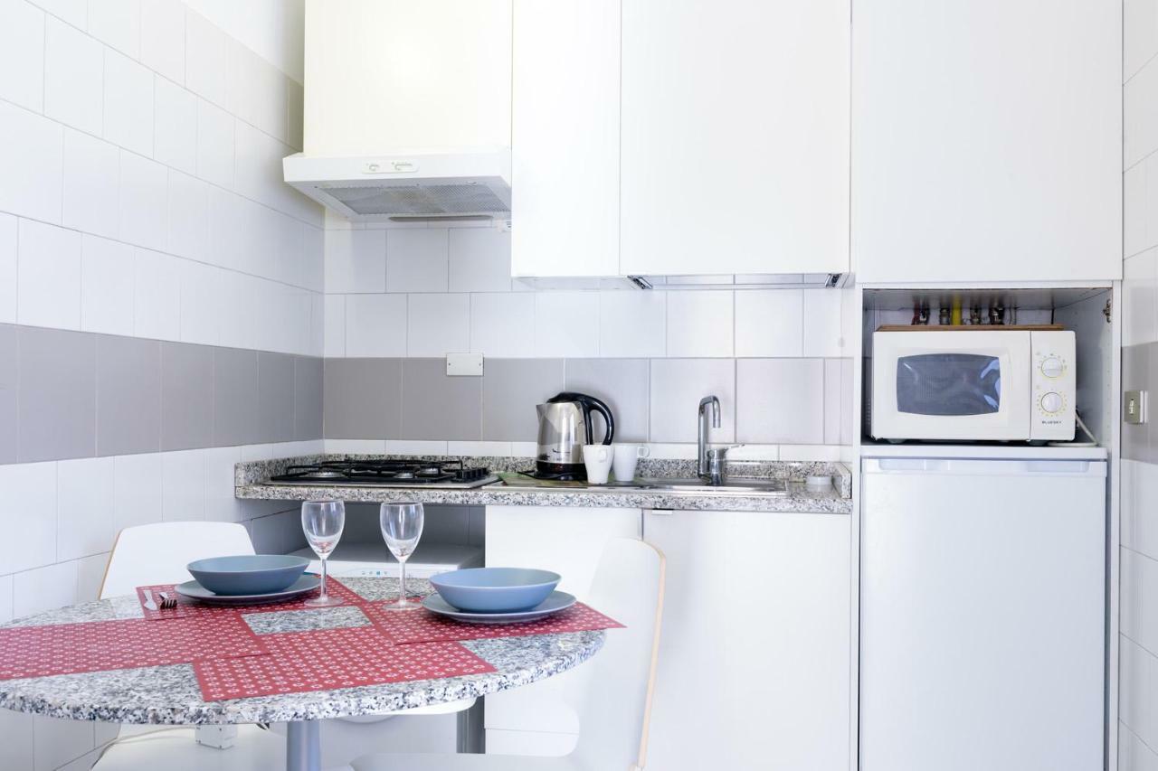 Residence Diaz โกโม ภายนอก รูปภาพ